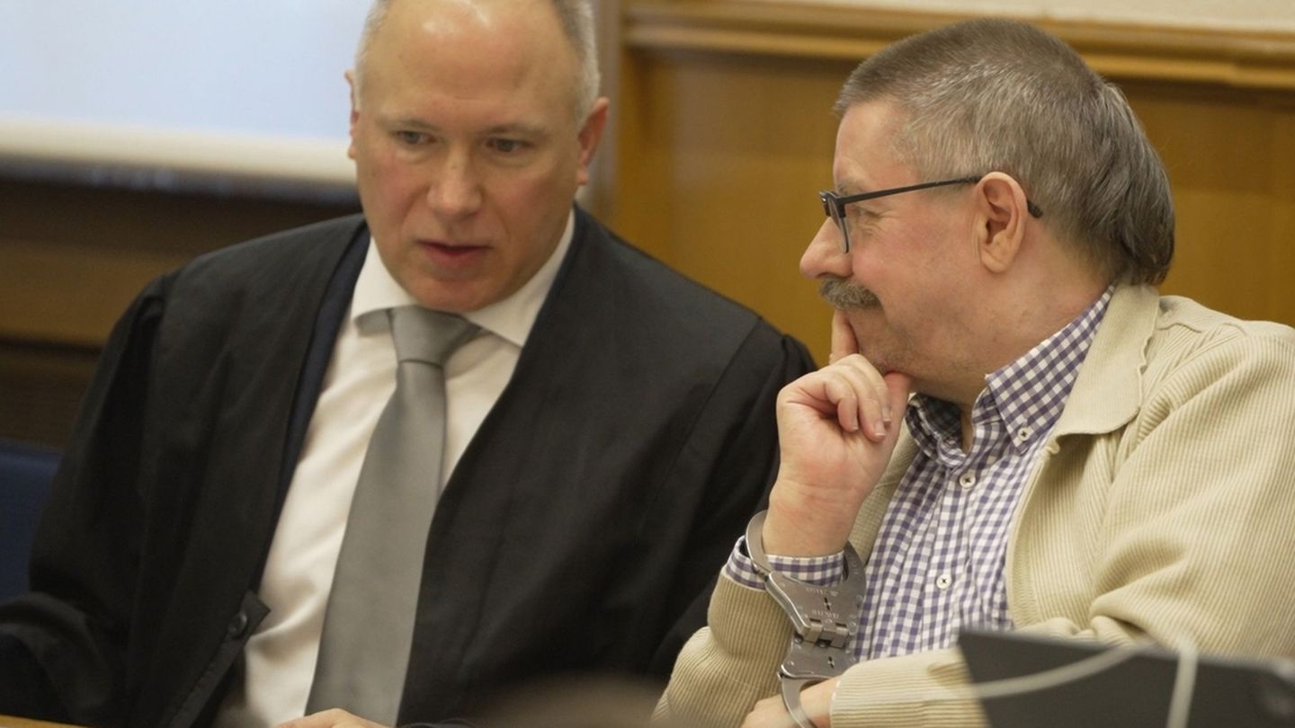 Im Verfahren gegen die Terrorgruppe "Vereinte Patrioten" hat der Bundesgerichtshof Haftstrafen gegen mehrere führende Mitglieder