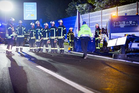 Trotz sofortiger Rettungsmaßnahmen starb der Mann noch an der Unfallstelle. Foto: Moritz Frankenberg/dpa
