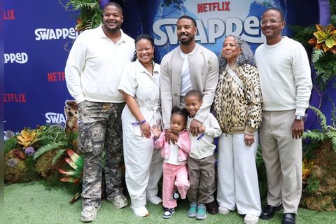 Michael B. Jordan (Mitte) mit seiner Familie.