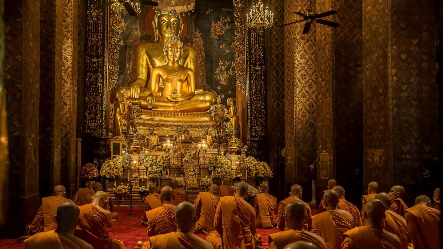 Erleuchtung gesucht: 22 buddhistische Mönche mit über 100 Kilo Drogen in Koffern erwischt