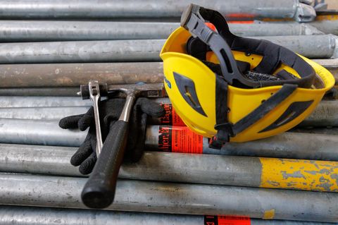 74 Menschen sind im vergangenen Jahr auf deutschen Baustellen gestorben. (Symbolbild) Foto: Daniel Karmann/dpa