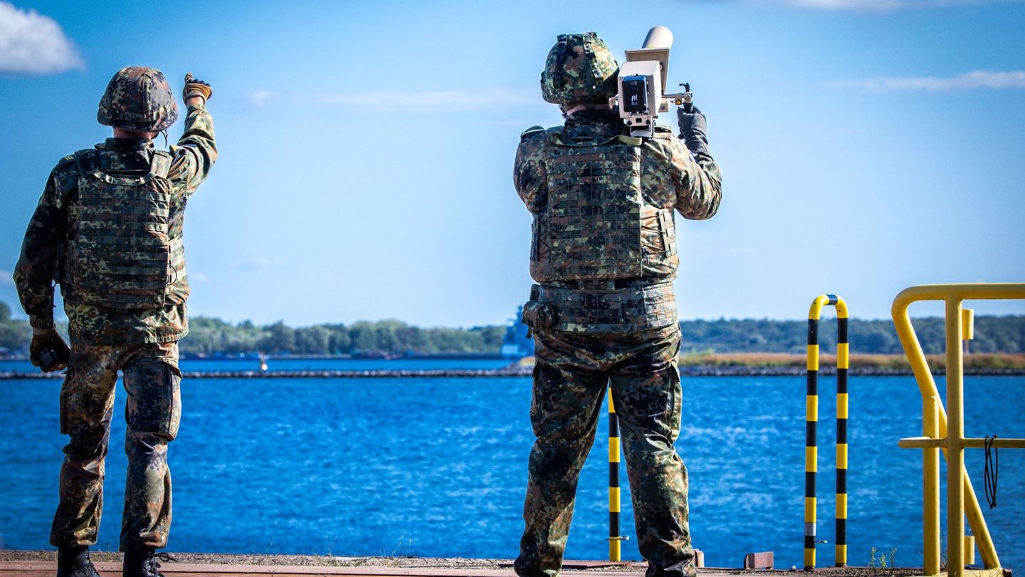 Die Häfen sind jeden Tag Angriffen ausgesetzt. (Archivbild) Foto: Jens Büttner/dpa