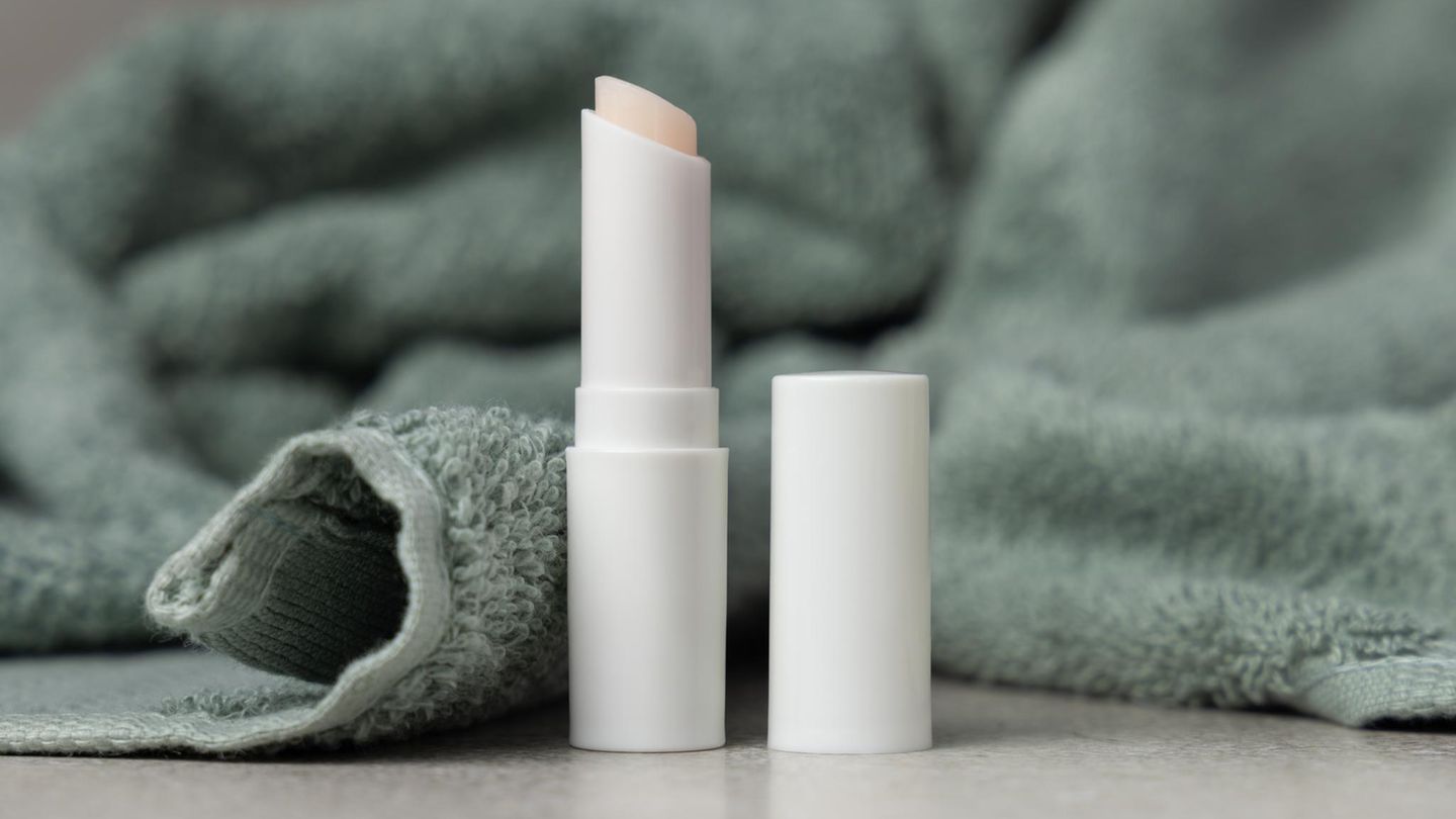 Chemikalien in Kosmetik: Ein offener Lippenpflegestift