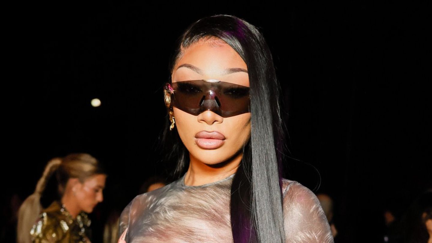 Megan Thee Stallion sollte eigentlich bis 17. Mai auf der Musicalbühne stehen. Nun hört sie schon am 1. Mai auf.