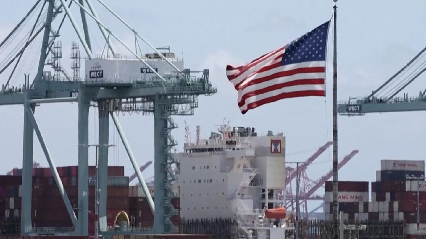 US-Wirtschaft: Iran-Krieg treibt Öl-Preise in die Höhe – und spielt Trump in die Karten