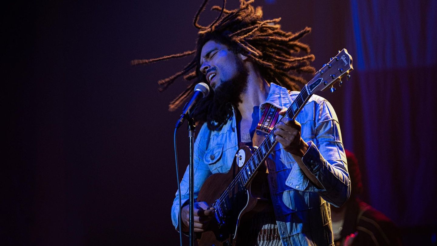 Bob Marley wird mit einem großen Biopic gewürdigt. Die Titelrolle in "Bob Marley: One Love" spielt Kingsley Ben-Adir.