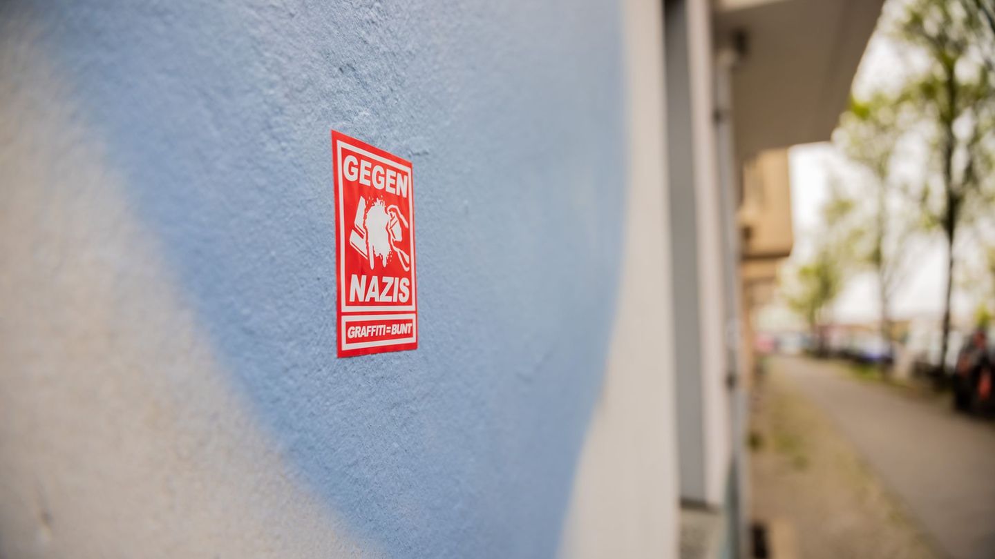 Vor zwei Wochen gab es in Ueckermünder Straße bereits antisemitische Schmiereien. (Archivbild) Foto: Christoph Soeder/dpa