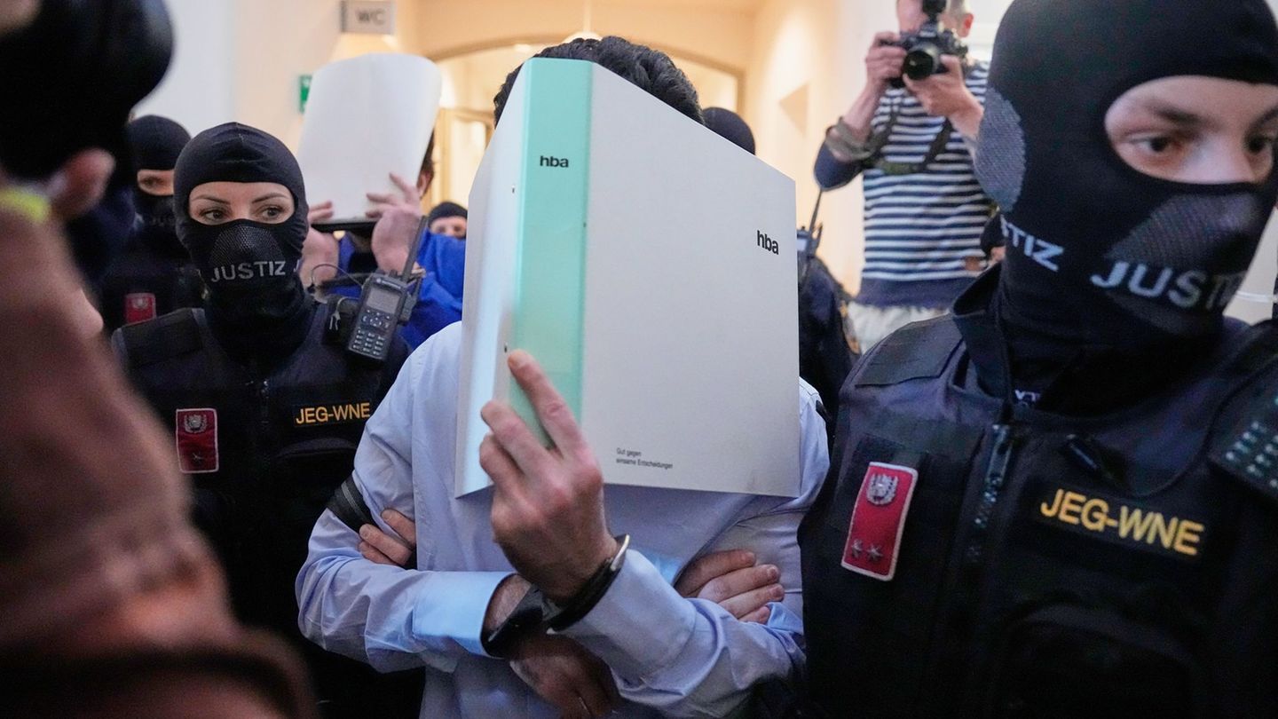 Der Hauptangeklagte im Prozess um die abgesagten Taylor-Swift-Konzerte in Wien hat der Angeklagte Terrorpläne gestanden. Foto: M