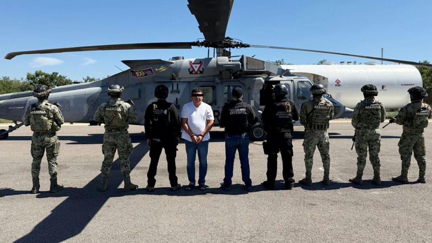 Audias Flores Silva (M.) nach seiner Festnahme