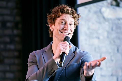 Schauspieler und Sänger Daniel Donskoy stehe im August in der Eröffnungsproduktion erstmals auf einer deutschen Theaterbühne, be