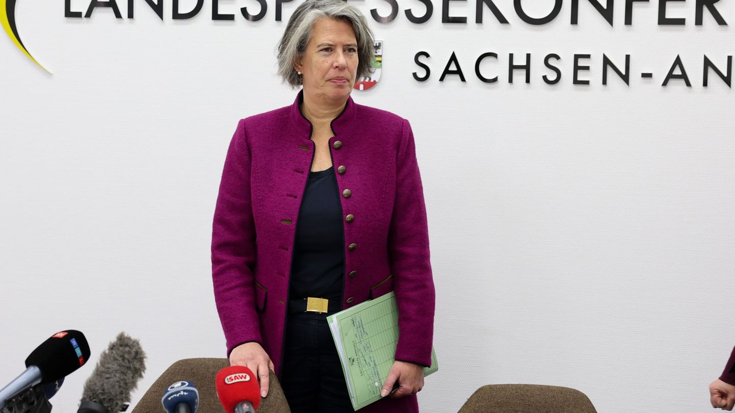 Innenministerin Tamara Zieschang (CDU) in der Landespressekonferenz im Landtag. (Archivbild) Foto: Peter Gercke/dpa