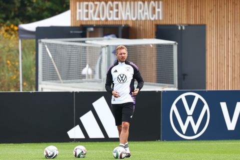 Julian Nagelsmann wird mit seinem WM-Kader im Stammquartier der Nationalmannschaft in Herzogenaurach in die Turniervorbereitung