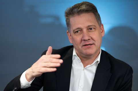 Audi-Chef Gernot Döllner sieht trotz existierender Sparprogramme den Bedarf, die Kosten weiter zu senken. (Archivbild) Foto: Soe