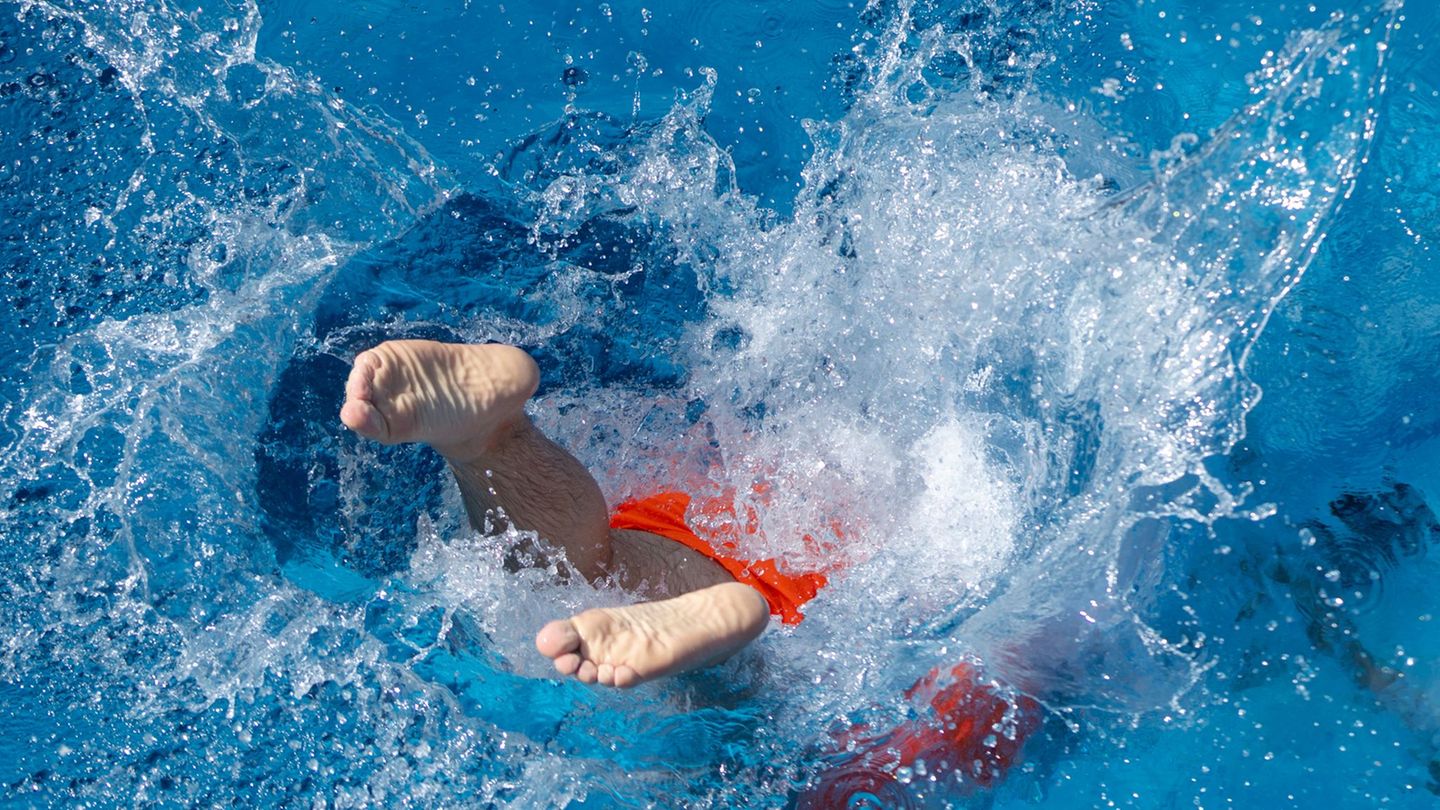 Offiziell startet die Badesaison in Thüringen am 15. Mai, aber es gibt auch Freibäder und Seen, die früher oder später öffnen. (