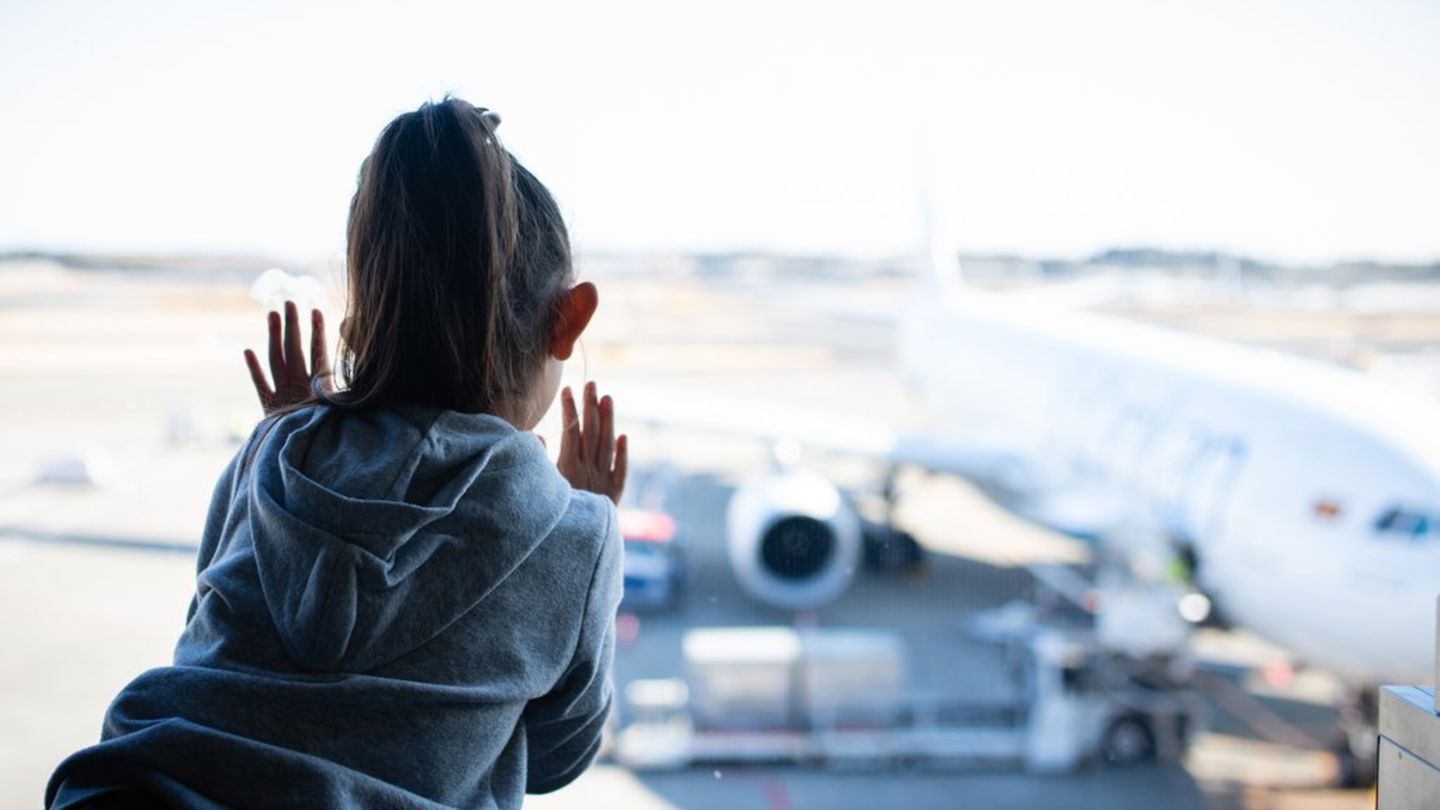 Reisen ohne Erziehungsberechtigte: Was Eltern im Blick haben sollten