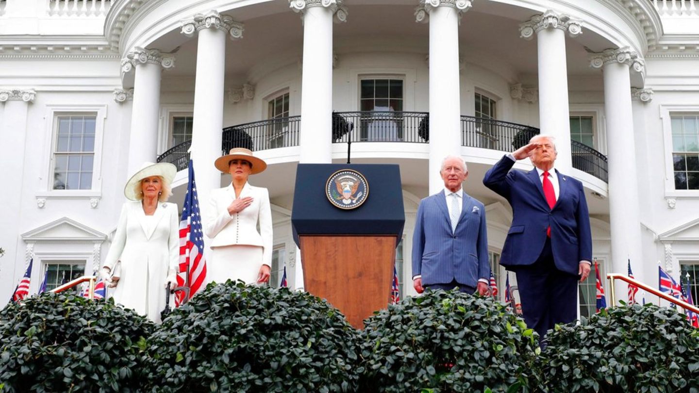 König Charles III. auf Staatsbesuch: Mutter des US-Präsidenten stand auf den König