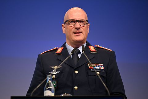 Nato-General Ingo Gerhartz unterstrich in seiner Rede die Bedeutung freier Seewege - etwa in der Ostsee. (Archivbild) Foto: Wolf