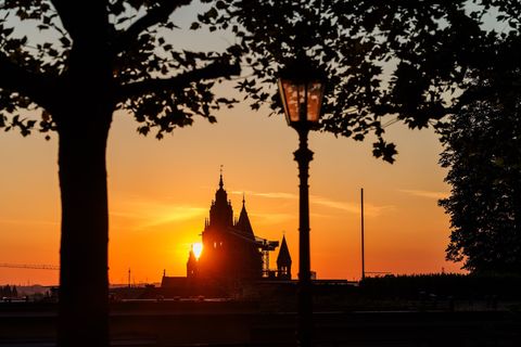 In den kommenden Tagen setzt sich das freundliche Frühlingswetter fort. (Symbolbild) Foto: Jörg Halisch/dpa
