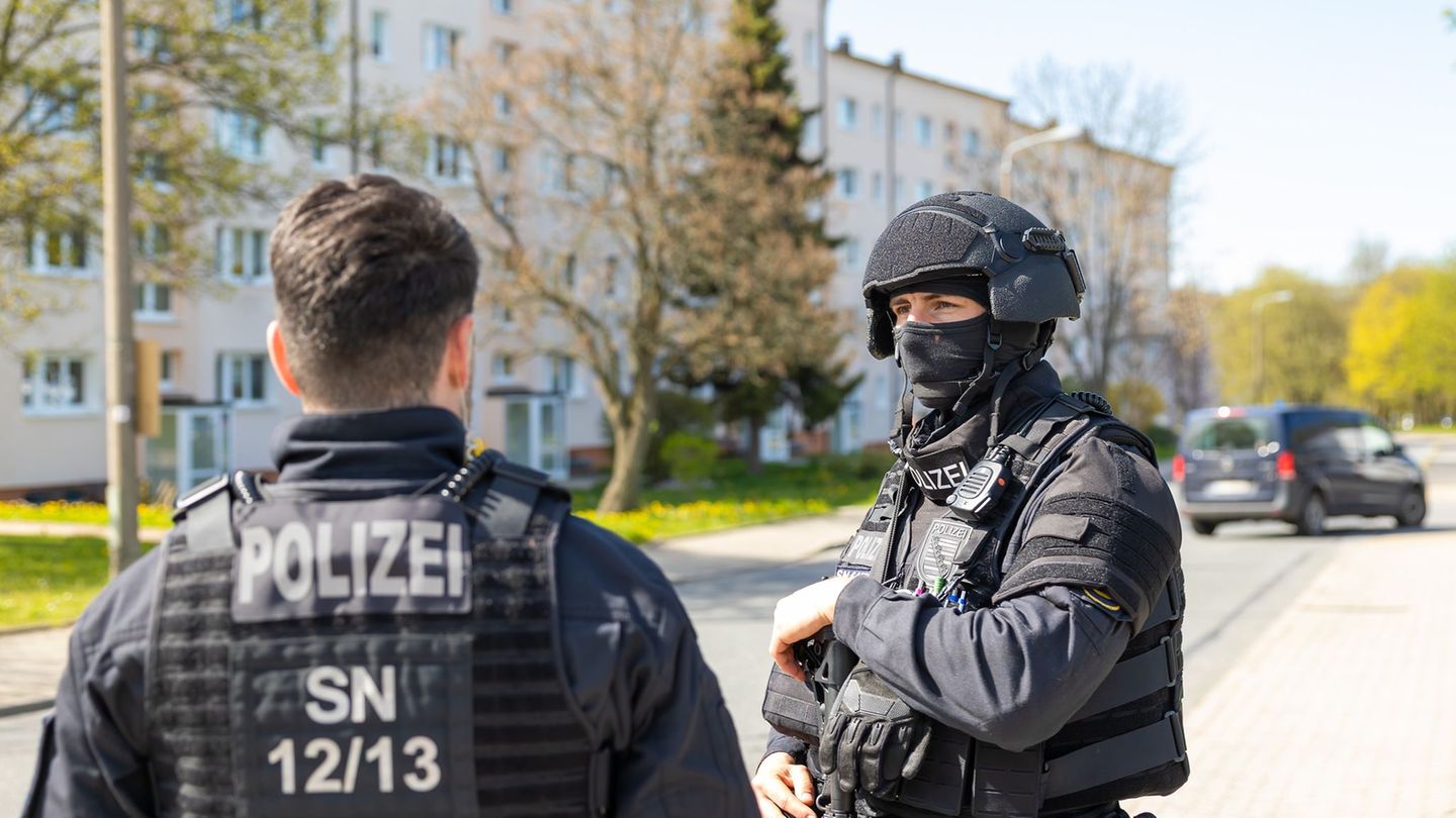 Zwei Tote nach Schüssen: "Akribische Kleinarbeit": Ermittlungen zu tödlichen Schüssen