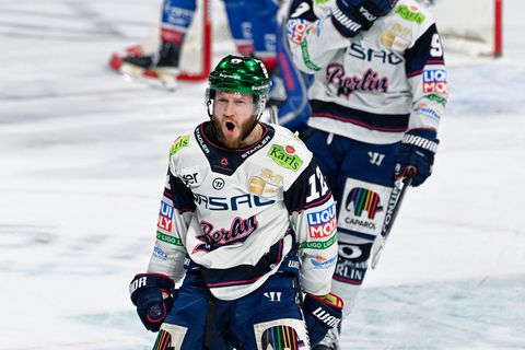 Eric Mik gelang beim 5:1 der Eisbären Berlin in Mannheim der erste Final-Hattrick eines Verteidigers in der DEL-Geschichte. Foto
