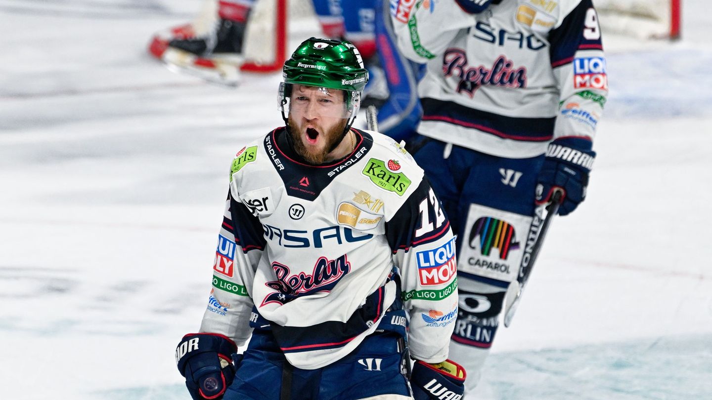 Eric Mik gelang beim 5:1 der Eisbären Berlin in Mannheim der erste Final-Hattrick eines Verteidigers in der DEL-Geschichte. Foto