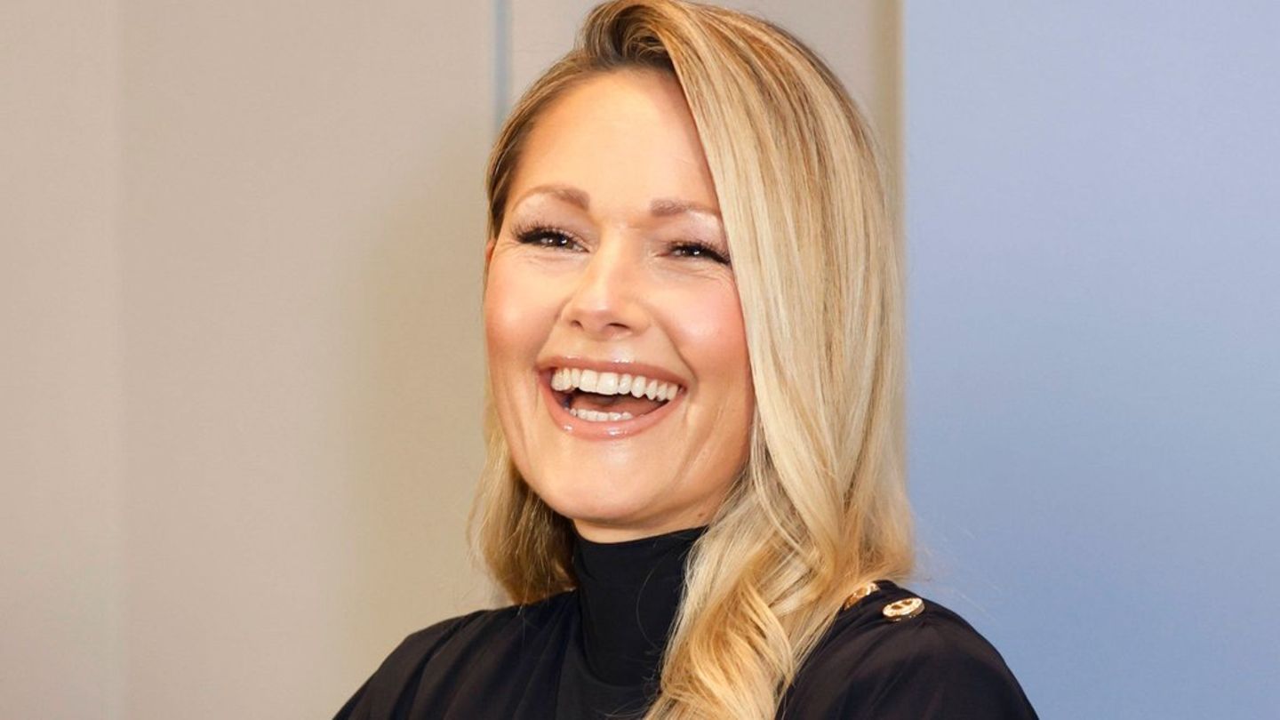 Helene Fischer hat einen charmanten Auftritt bei Dirk Stermann und Christoph Grissemann in der ORF-Talkshow "Willkommen Österr