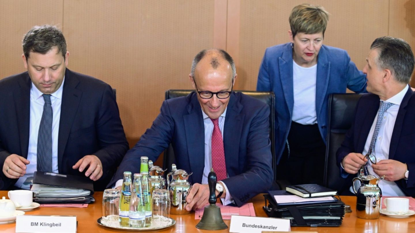 Kanzler Merz in Kabinettssitzung am Mittwoch