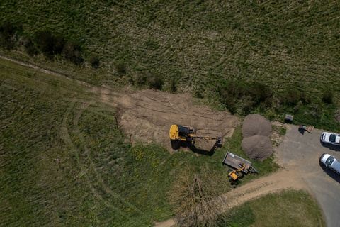 Bis die Arbeiten an der eigentlichen Autobahntrasse beginnen, dauert es noch eine Weile. Foto: Harald Tittel/dpa