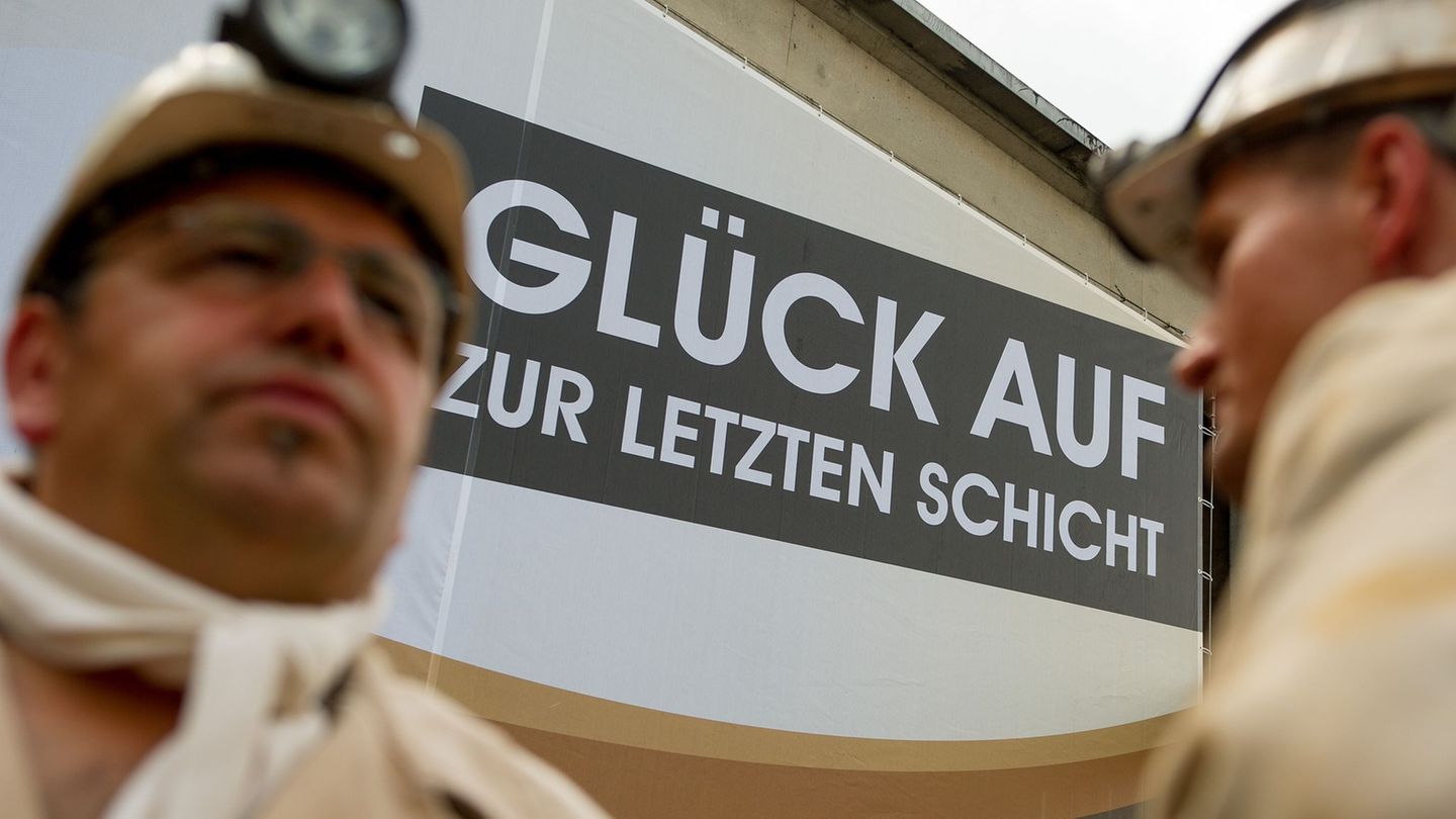 Der Steinkohlebergbau endete 2012 nach mehr als 250 Jahren im Saarland. (Archivbild) Foto: Oliver Dietze/dpa