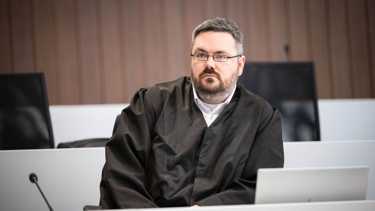 Mehrere Vertreter der Nebenklage beschrieben in ihren Plädoyers, wie stark die Raubüberfälle das Leben ihrer Mandanten verändert