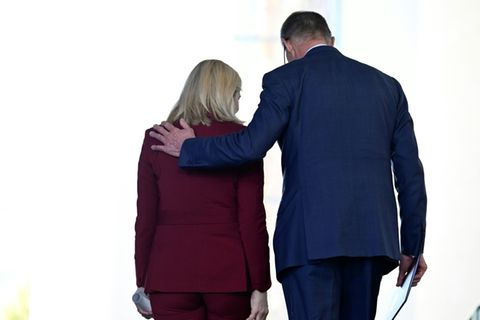Merz und Warken nach Kabinettsbeschluss