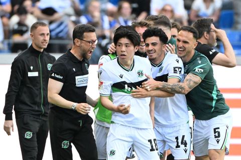 Hannover 96 will auch gegen Preußen Münster jubeln. (Archivfoto) Foto: Uli Deck/dpa