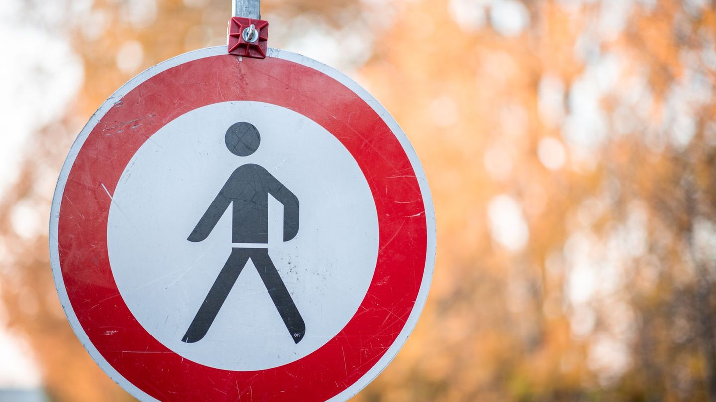 Nachbarn vor Gericht: Gericht: Kein Wegerecht zur Garage ohne Grundbucheintrag