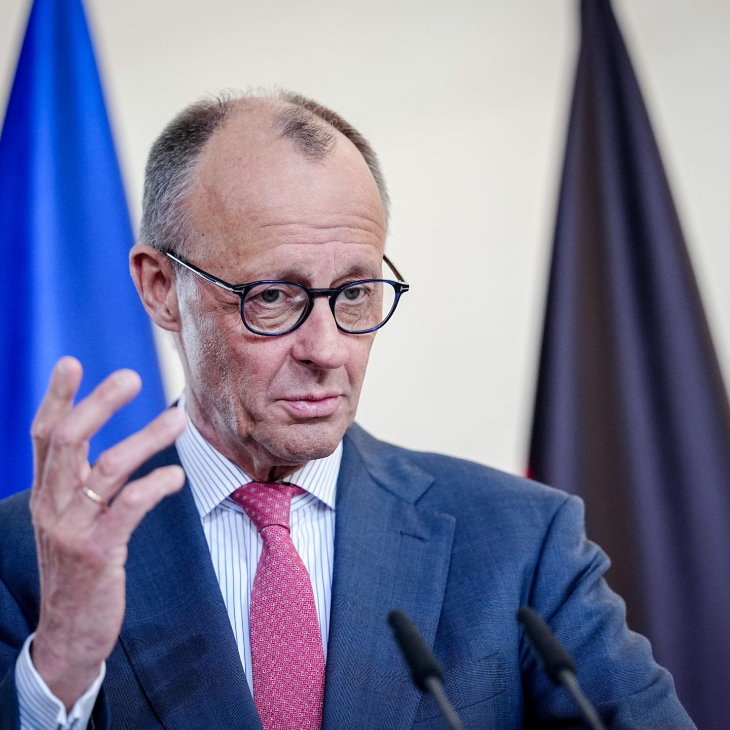 Der Kanzler zeigte sich heute erstmal erleichtert. Foto: Kay Nietfeld/dpa