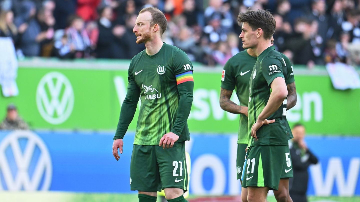 Fußball-Bundesliga: Wolfsburg im Saisonendspurt ohne Kapitän Arnold