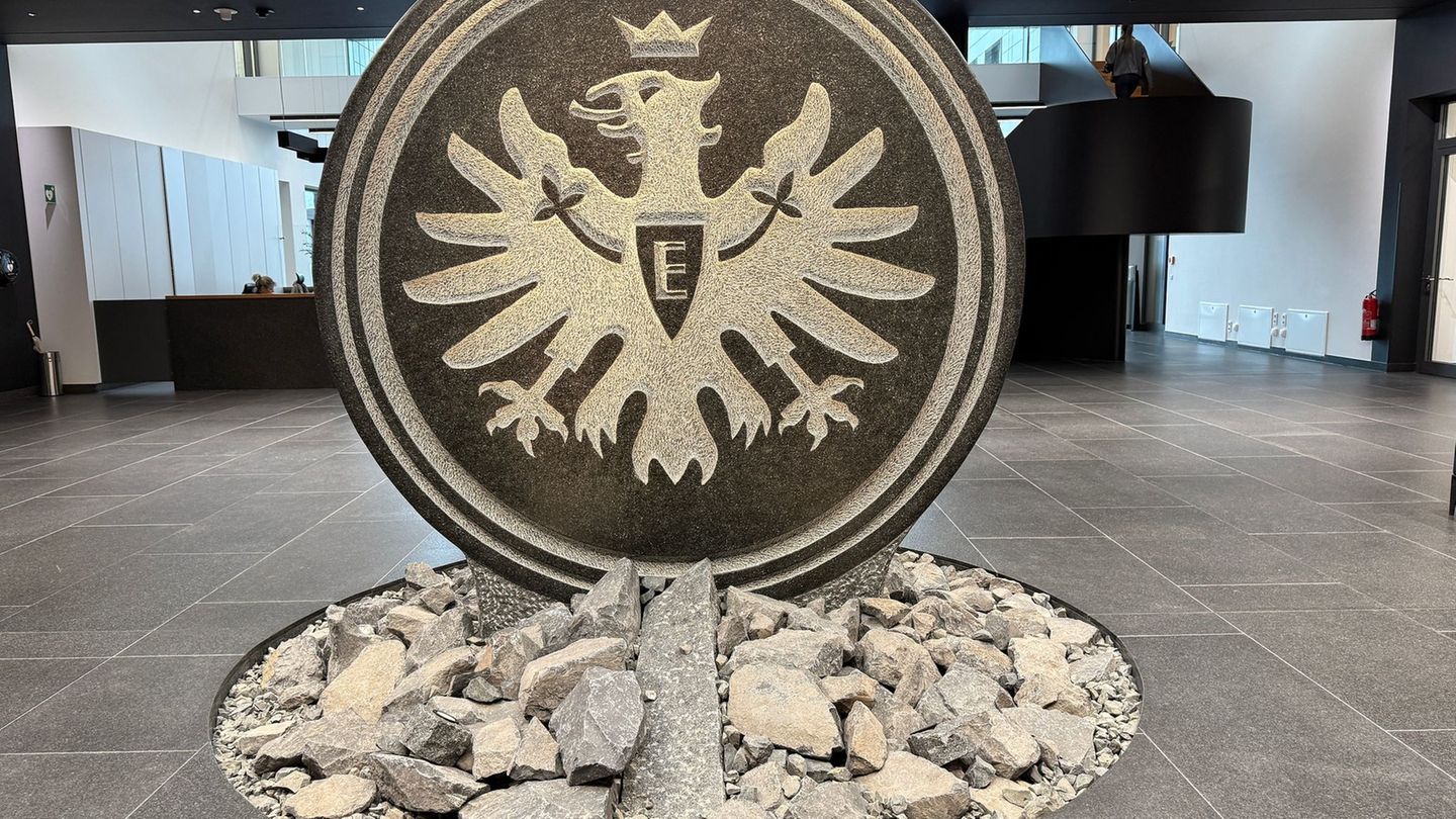 Fußball-Bundesliga: Eintracht Frankfurt bezieht Trainingslager am Chiemsee