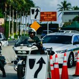 Fährt der US-Präsident auf seinen regelmäßigen Golf-Ausflügen dann vom Flughafen zu seinem Golfclub Mar-a-Lago, fährt er nicht mehr nur über den Southern Boulevard. Denn einen Teil dieser Straße benannte der Stadtrat von Palm Beach im Januar in den „President Donald J. Trump Boulevard“ um.