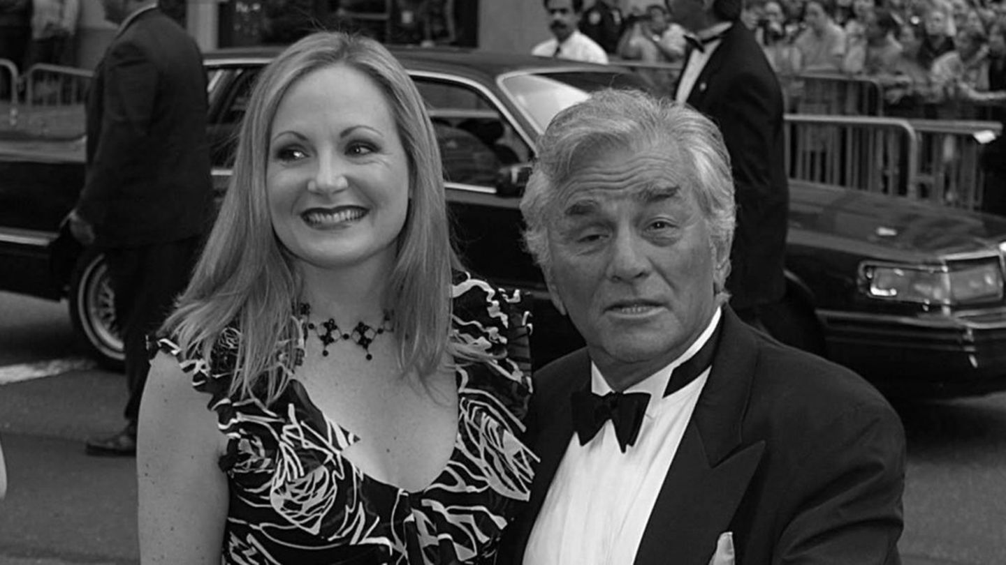 Peter Falk und Tochter Jacqueline 2002 in New York.
