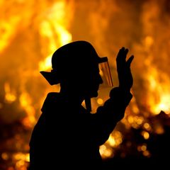 In der Walpurgisnacht werden wieder vielerorts sogenannte Hexenfeuer lodern. (Archivbild) Foto: picture alliance / dpa