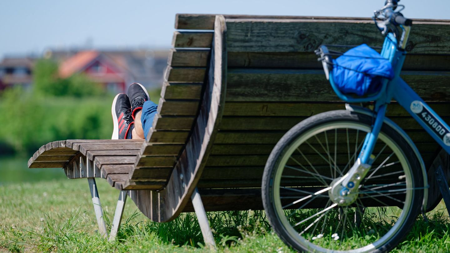 Baden-Württemberg blickt einem frühsommerlichen Wochenende entgegen. (Archivbild) Foto: Uwe Anspach/dpa