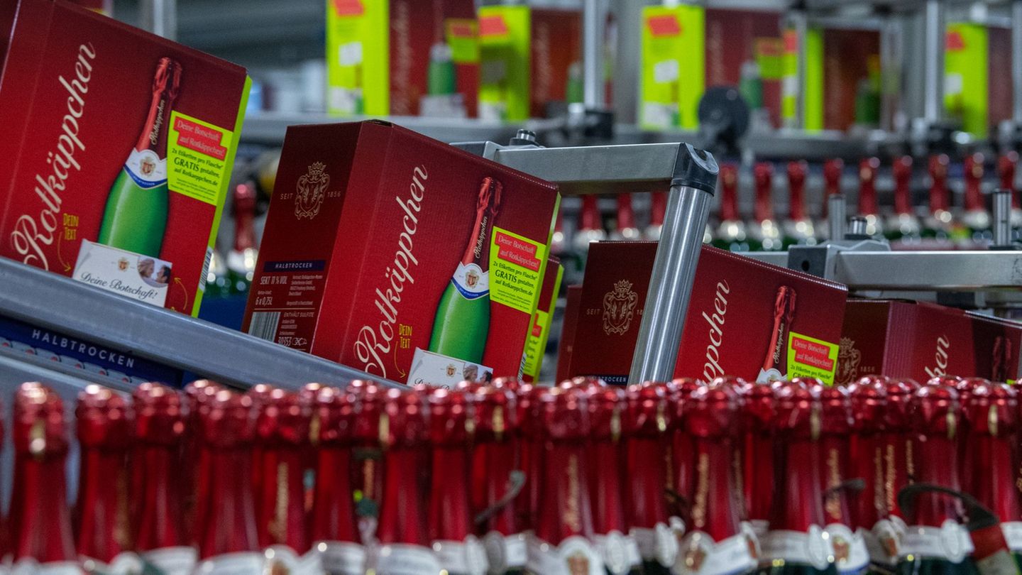 Tarifkonflikt: Warnstreik bei Rotkäppchen-Mumm – Lohnstreit spitzt sich zu