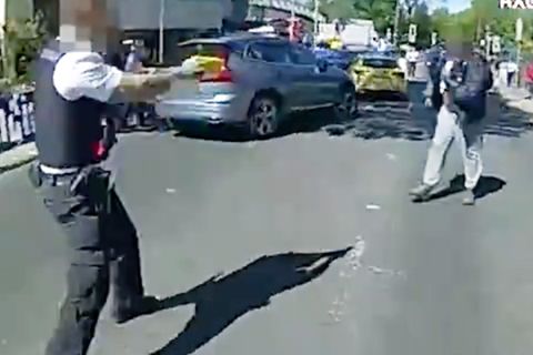Bodycam-Aufnahme zeigt Festnahme des Angreifers in London