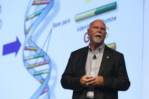 Der US-Wissenschaftler Craig Venter Foto: Francisco Guasco/EFE/dpa