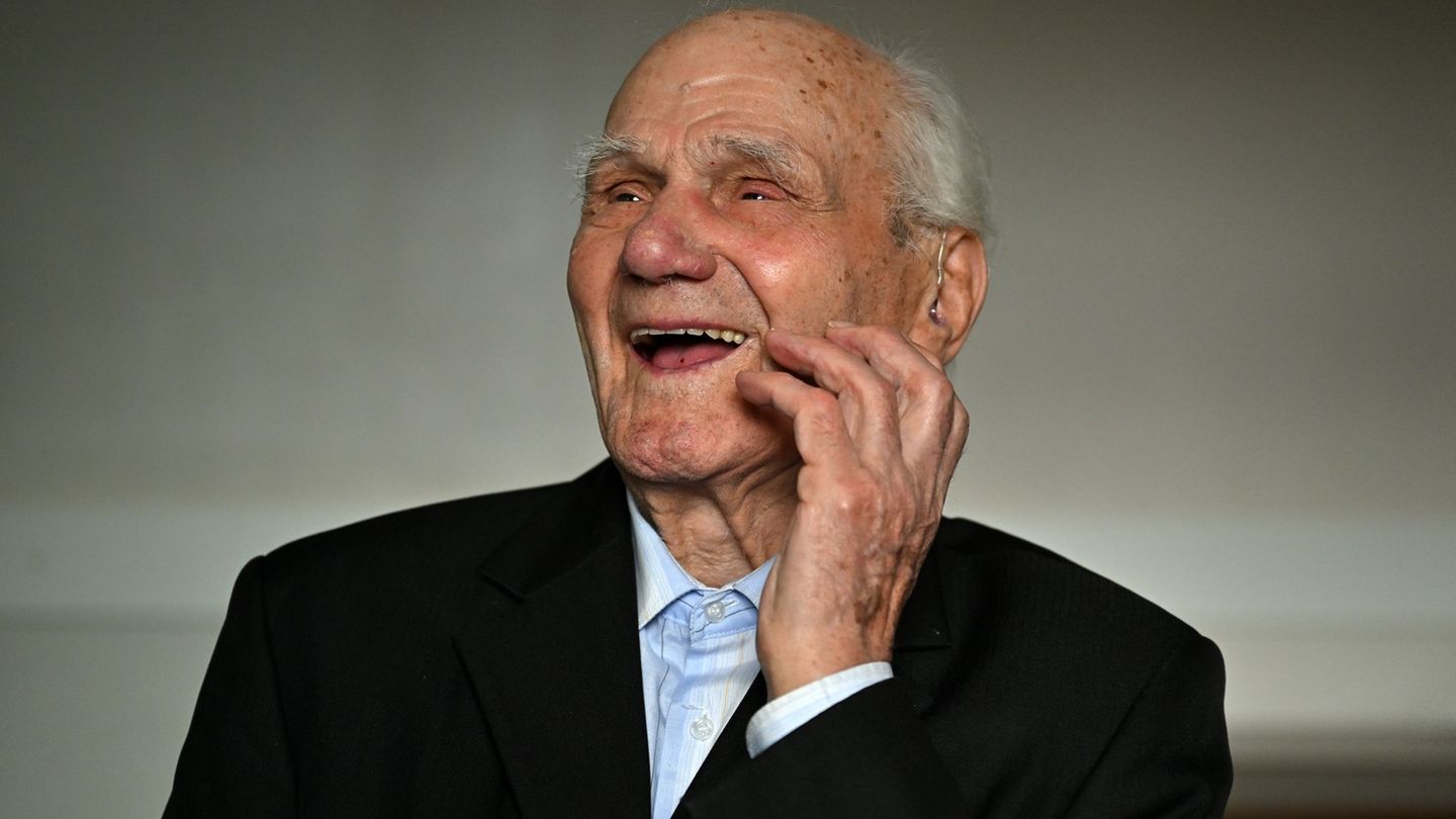 Bei allem, was er erlebt hat: Verbitterung ist Andrej Moiseenko nicht anzumerken. Er erzählt gerne und lacht viel. Foto: Martin