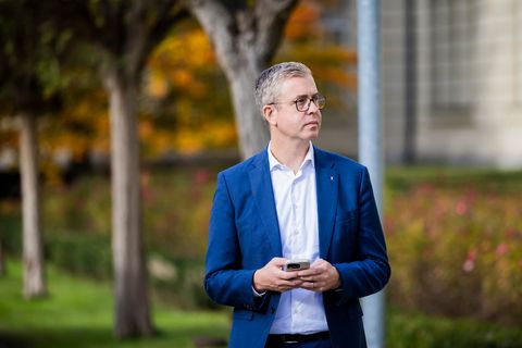 Berlins Finanzsenator Stefan Evers (CDU) soll nun auch das Kulturressort leiten. (Archivbild) Foto: Christoph Soeder/dpa