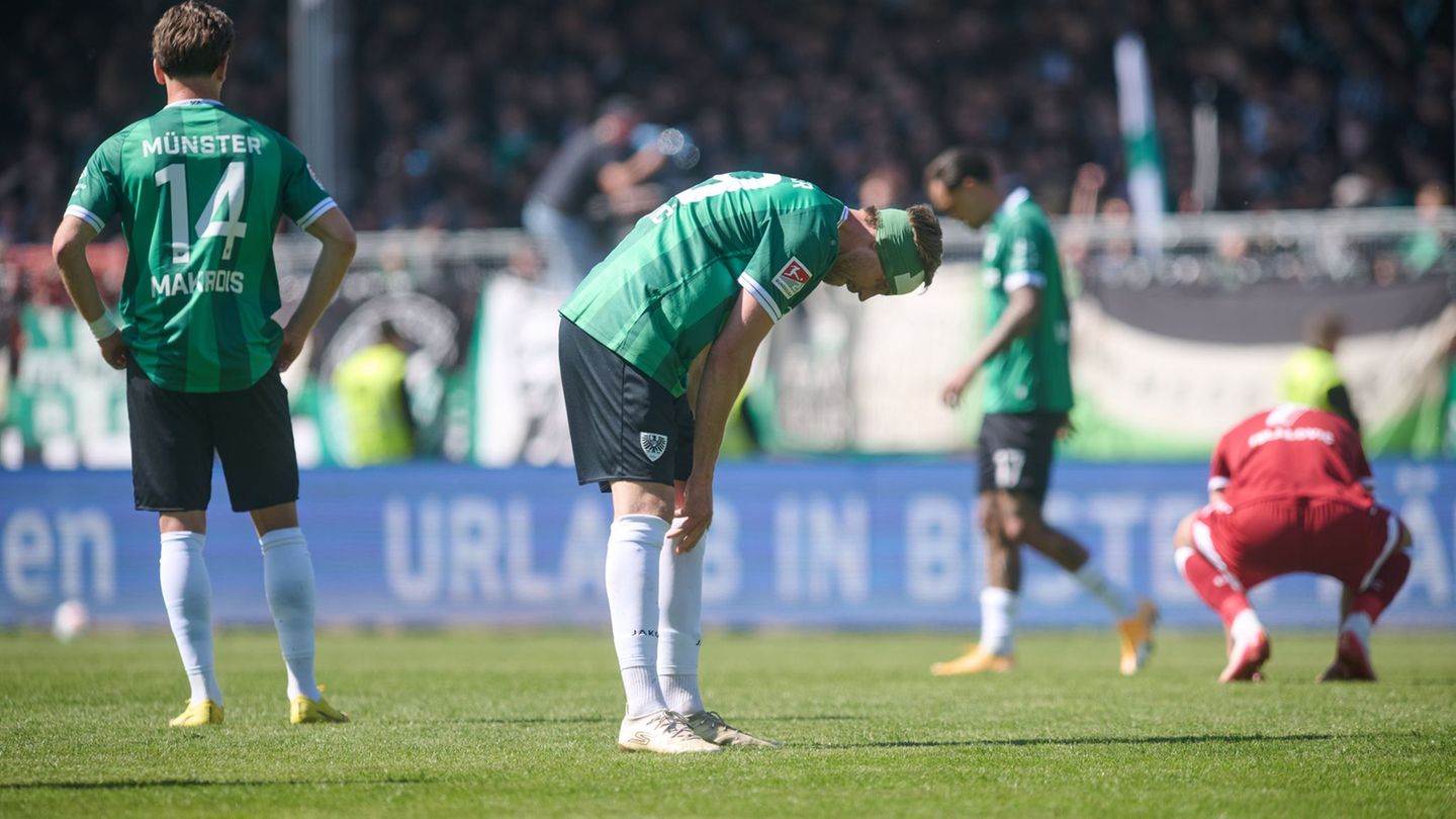 Preußen Münster könnte schon am Sonntag absteigen. (Archivbild) Foto: Bernd Thissen/dpa