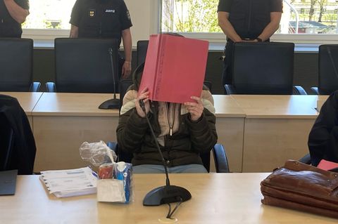 Die Angeklagte Gina H. am zweiten Prozesstag vor dem Landgericht Rostock: „Ich weiß nicht, was da vorgefallen ist“