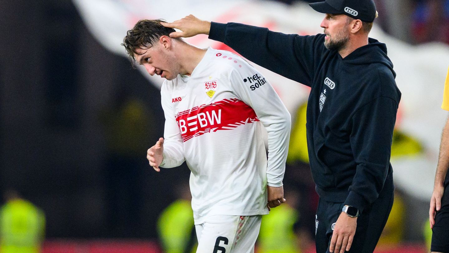 Kennen sich lange: Angelo Stiller (l.) und VfB-Trainer Sebastian Hoeneß. (Archivbild) Foto: Tom Weller/dpa