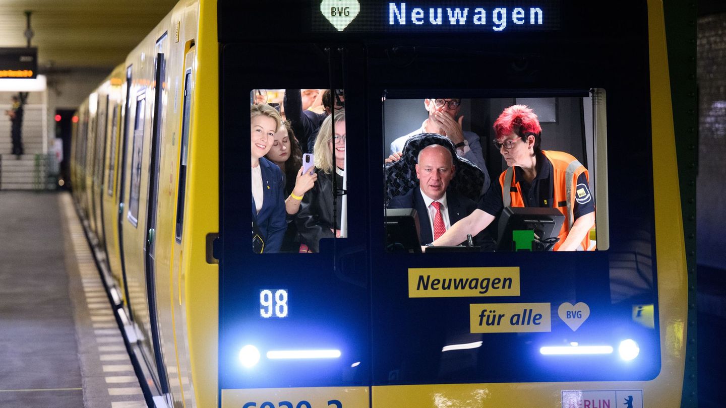 Anfang September ging der erste U-Bahn-Zug der neuen Baureihe JK auf der U2 in Betrieb. (Archivbild) Foto: Bernd von Jutrczenka/