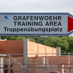 Einmal mehr bringt Us-Präsident Donald Trump einen Abzug von US-Soldaten aus Deutschland ins Spiel. (Archivbild) Foto: Armin Wei